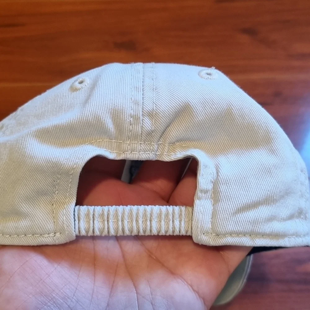 babyGap Cap Off White Size XS/S
